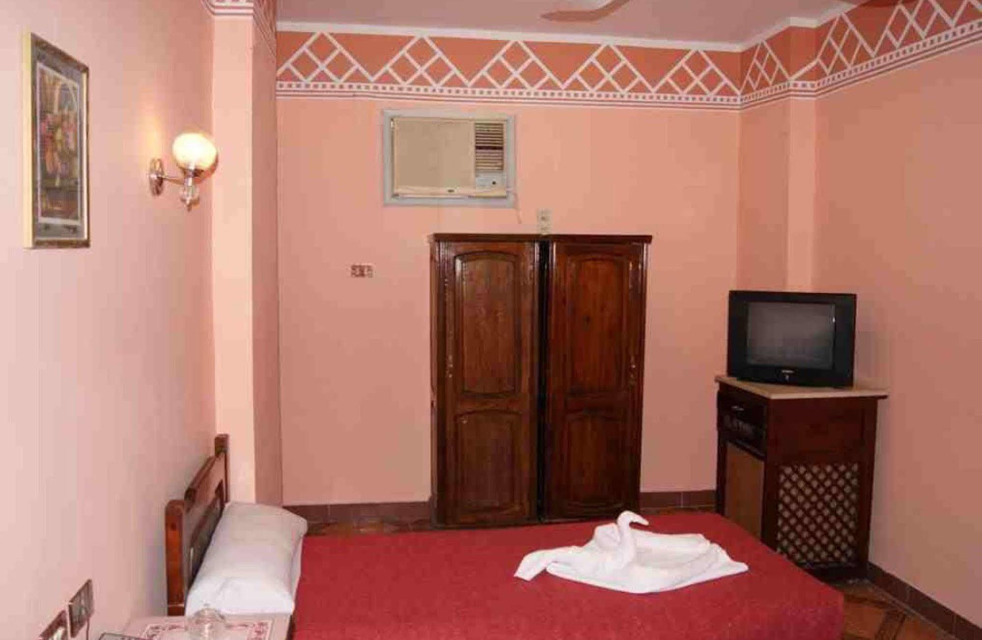 Keylany Hotel Asszuán Kültér fotó